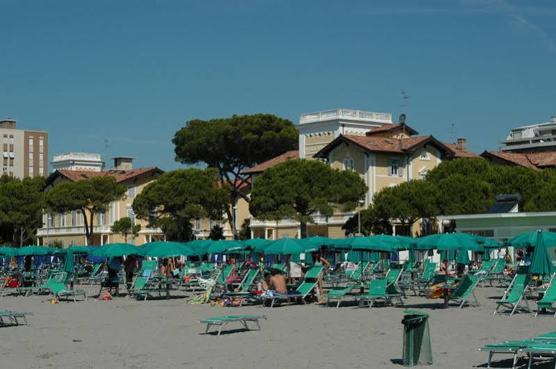 Hotel Ville Bianchi Grado Exterior photo